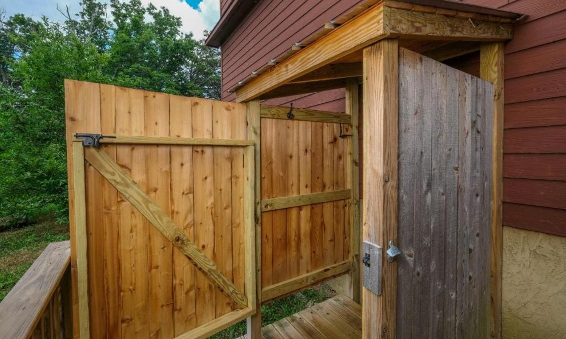 Jacksons Cabin Sevierville Exterior photo